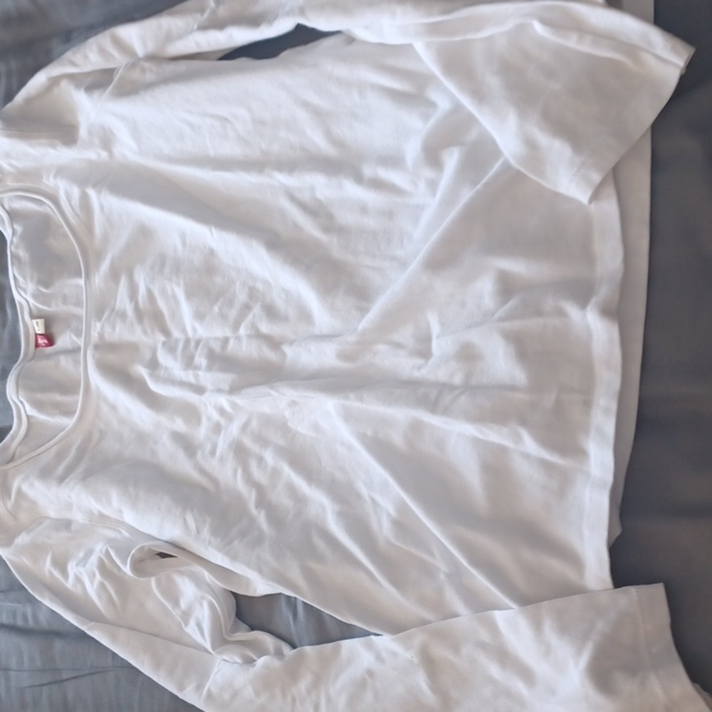 Scoop neck Levi's long sleeve - Picture 3 of 3
